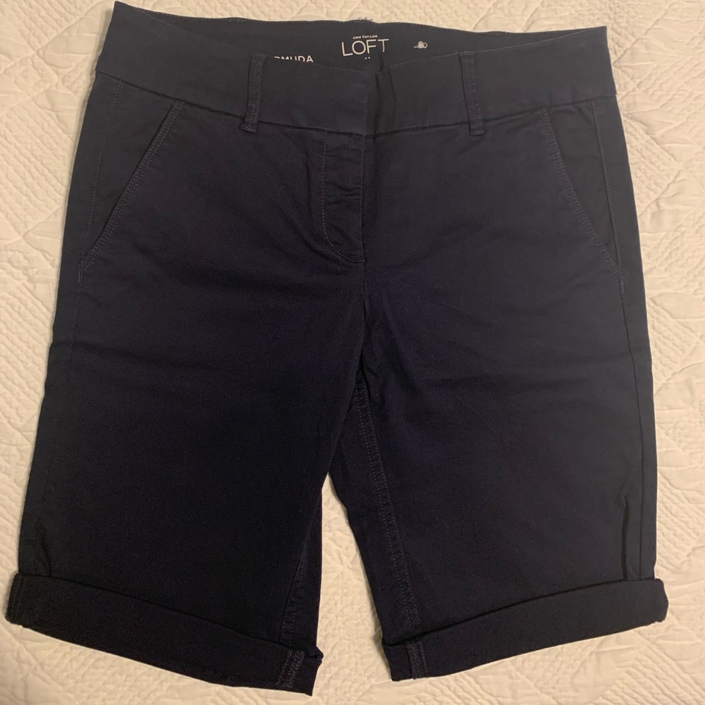 NEW! LOFT Skinny Bermuda